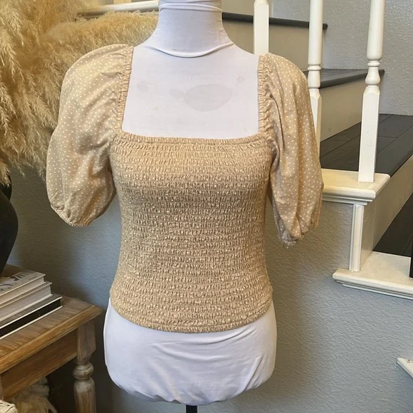 Abercrombie & Fitch Beige Puff Sleeve Crop Top - Picture 2 of 7